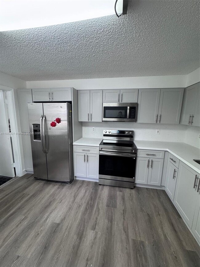 Primary Photo - 1140 Sorrento Dr