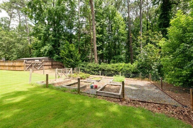 Building Photo - 1908 Musket Ct