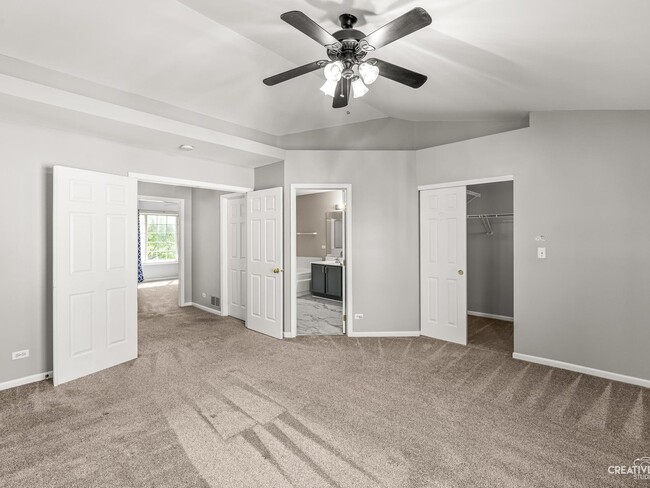 Building Photo - 3472 Ravinia Cir