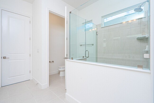 Building Photo - Luxurious Solar Powered 4 Bedroom, 3 Bath Waterfront Home with office & Upgrades Galore!