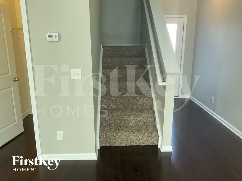 Building Photo - 267 Harrison Ln