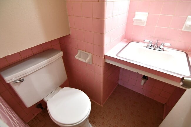 Building Photo - Newly updated, 3 bedroom, 1.5 bath home in Baker