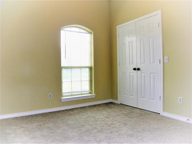 Building Photo - 2601 Banner Elk Cir