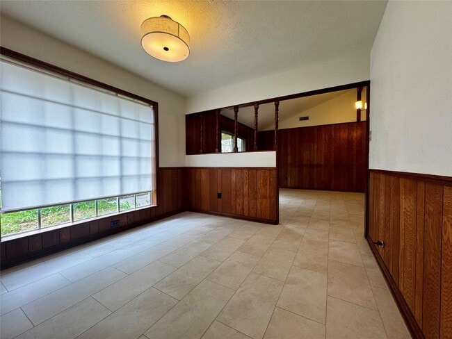 Building Photo - 24231 Shellbrook Dr