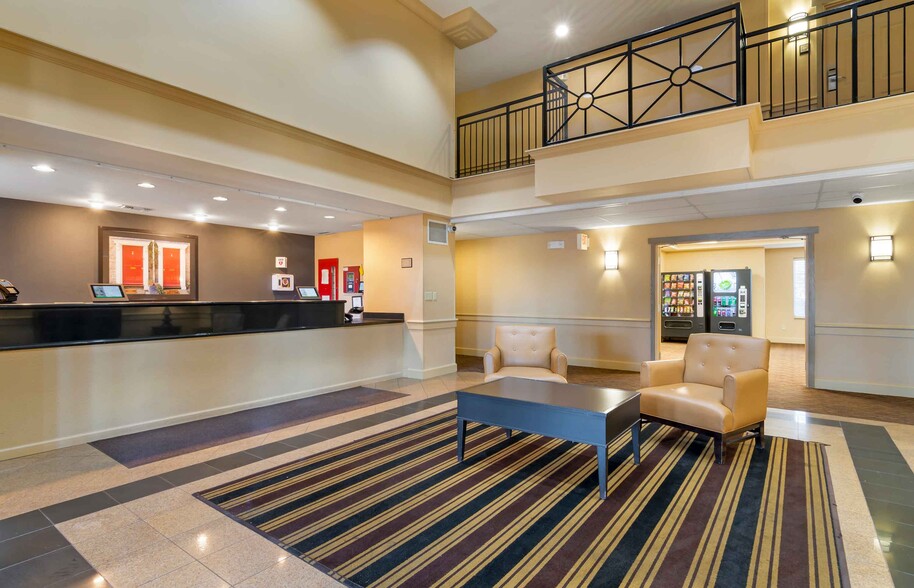 Building Photo - Furnished Studio-Kansas City - Overland Park - Metcalf Ave
