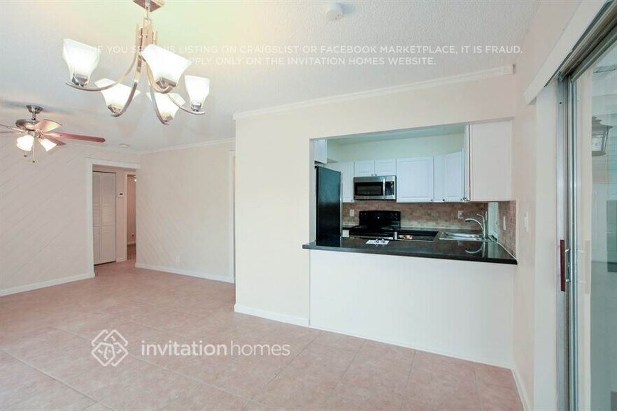 Building Photo - 9361 NW 37th Ct