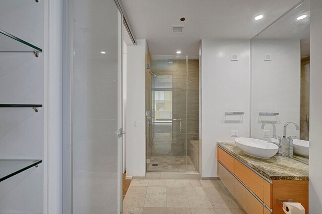 Building Photo - Veer Towers 2310E- City/Strip Views from this Stunning 1Bd/1Ba Residence