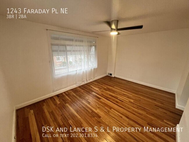 Building Photo - 1243 Faraday Pl NE