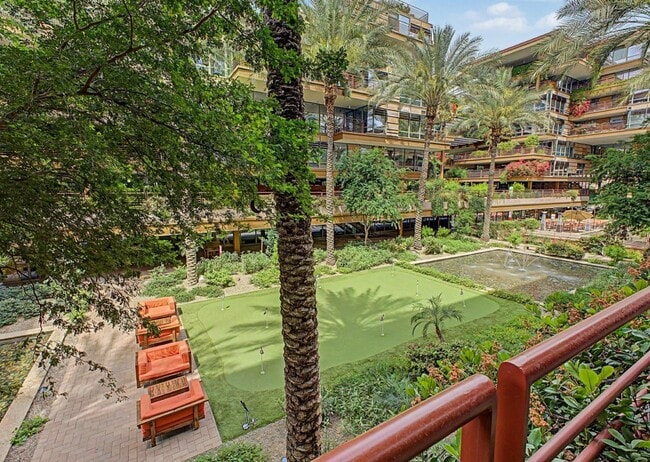 Building Photo - 7147 E Rancho Vista Dr