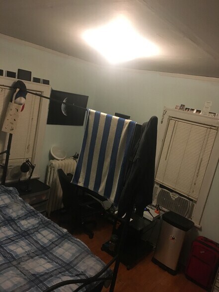 Building Photo - 1916 East 6th Street