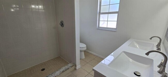 Building Photo - 38 Banyan Course