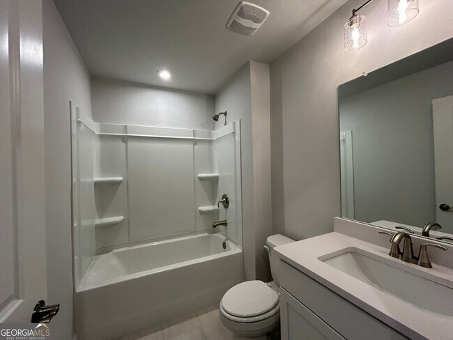 Building Photo - 473 Bandon Wy