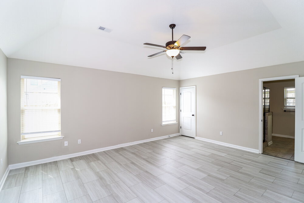 Building Photo - 1075 Carib Loop W