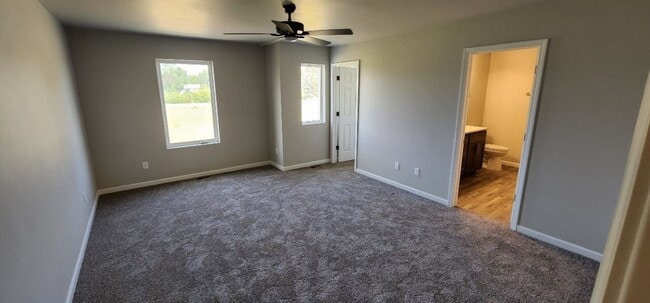 Building Photo - Modern 3 bed 2.5 bath twinhome in South Bismarck