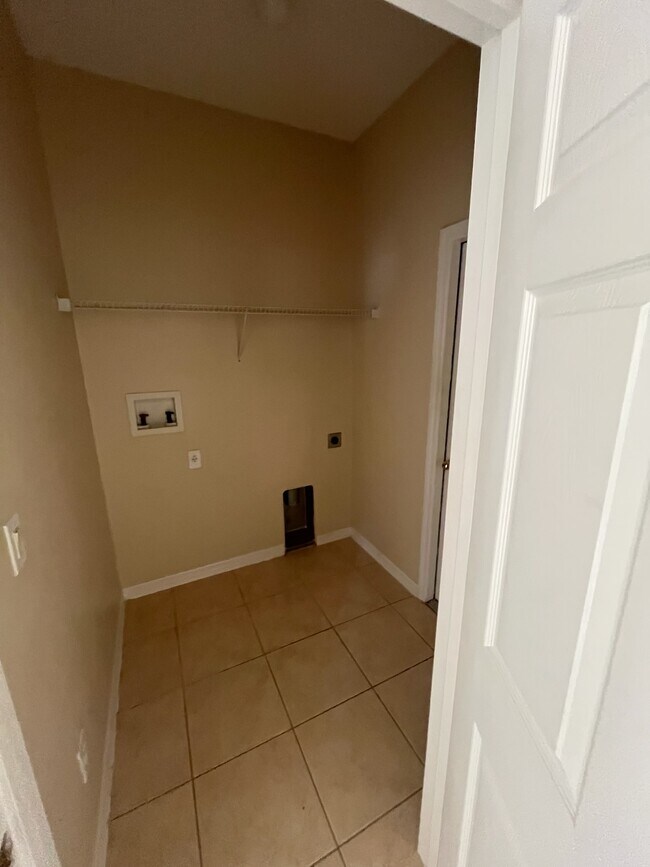 Building Photo - 2651 Eagle Canyon Dr N