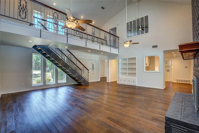 Building Photo - 307 Oakmont Dr