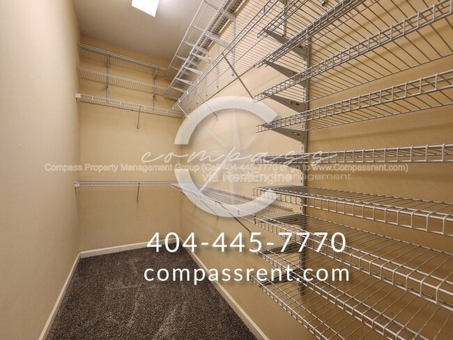 Building Photo - 1963 Hoods Fort Cir NW