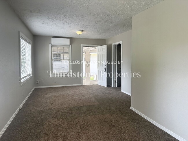 Building Photo - 7350 Linda Dr