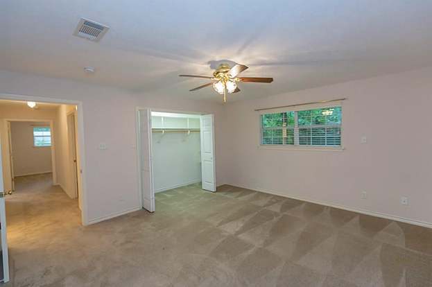 Building Photo - 203 Pine Valley