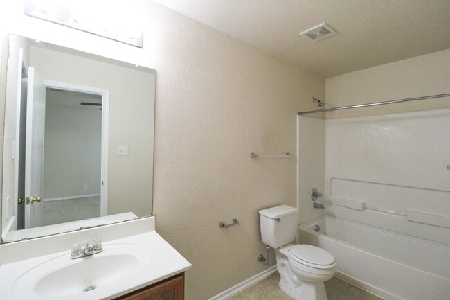 Building Photo - 16130 Branching Oaks