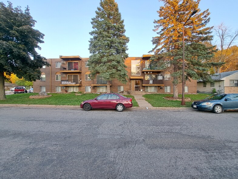 Building Photo - 1676 English St