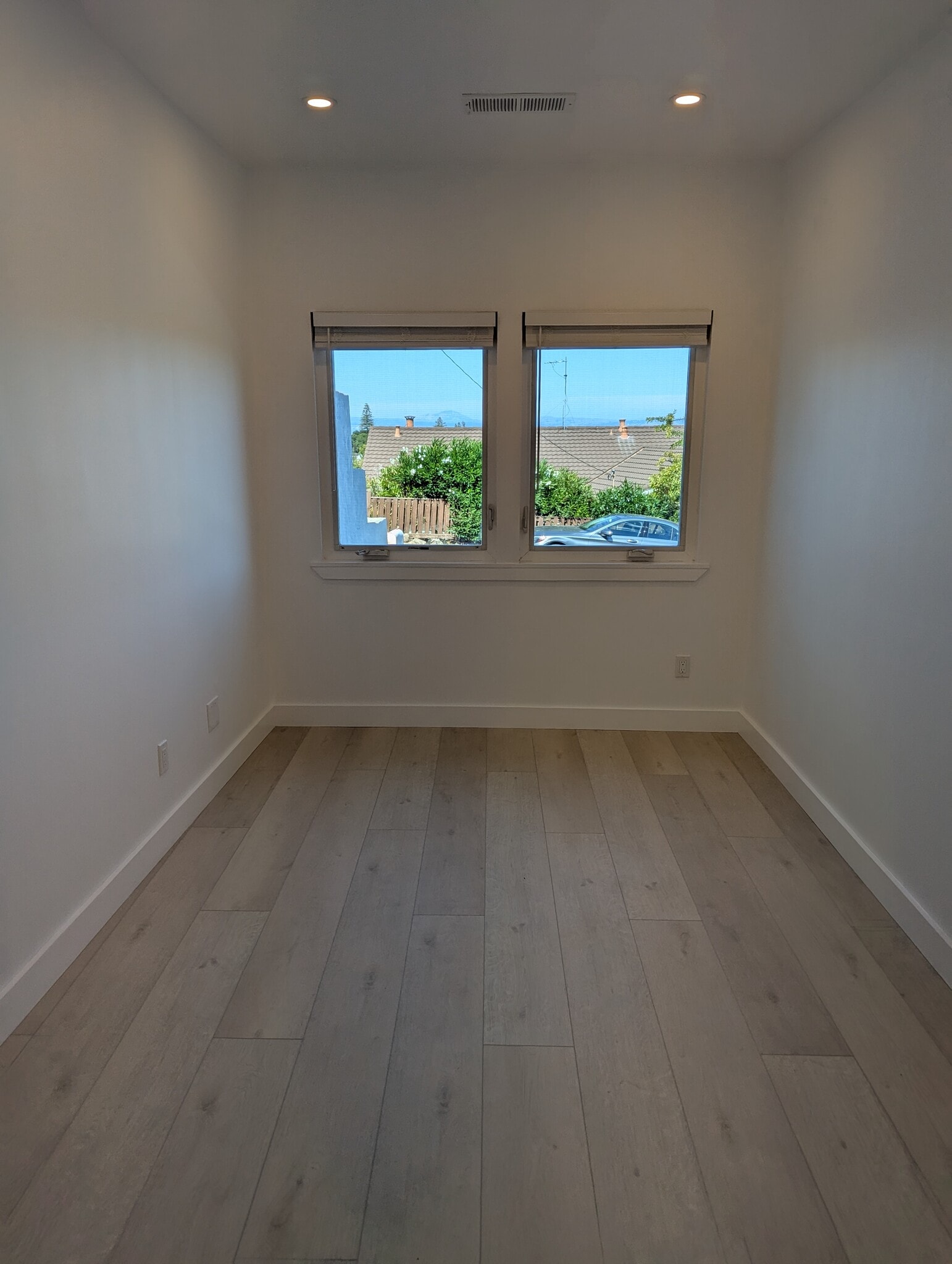 Building Photo - 61 Madera Avenue