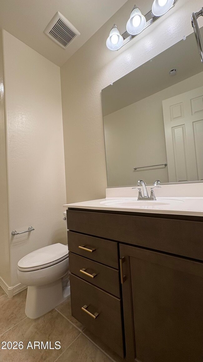 Building Photo - 5602 W Mauna Loa Ln