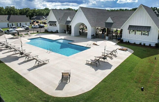 Building Photo - 854 Village Dr