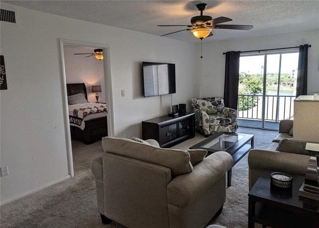 Building Photo - 3963 Lake Bayshore Dr