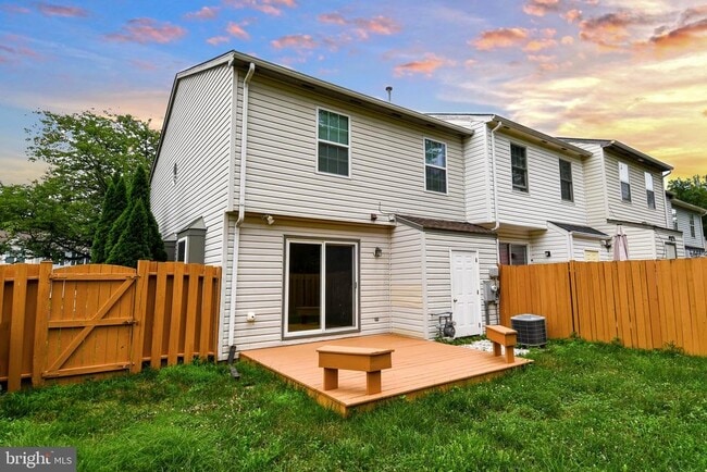 Building Photo - 6125 Trident Ln