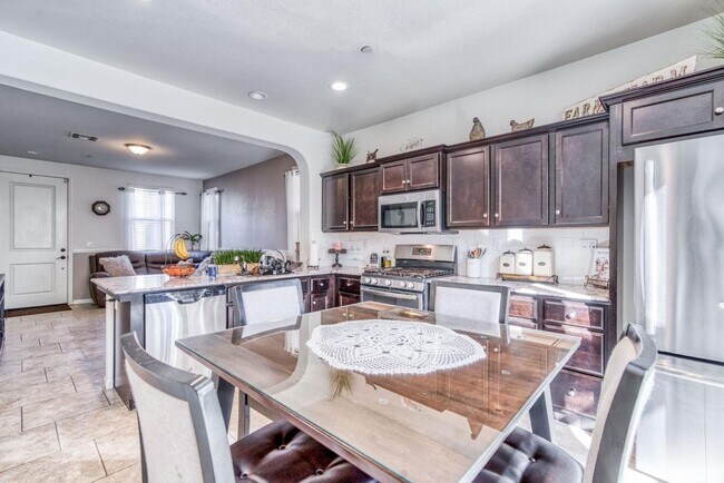 Building Photo - 3 br, 2.5 bath House - 3762 Friendship Ln.