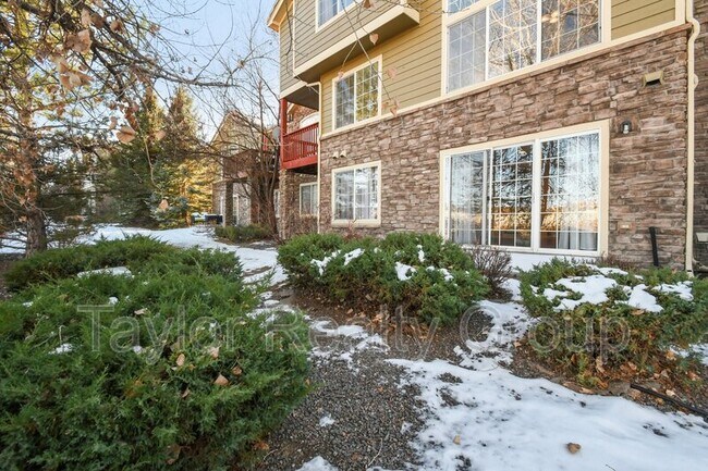 Building Photo - 22951 E Roxbury Dr