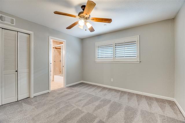 Building Photo - 6220 Glennox Ln