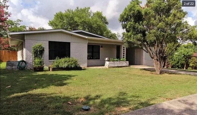 Building Photo - 334 Senova Dr