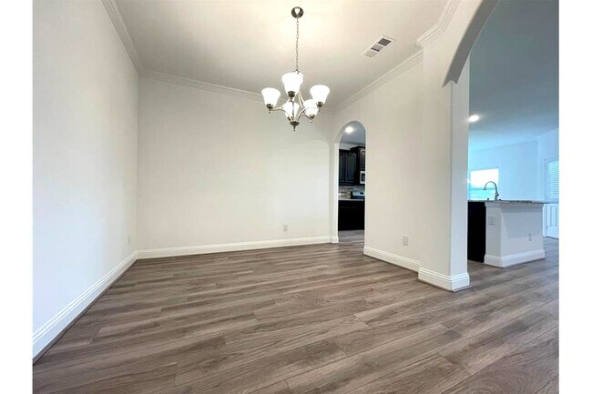 Building Photo - 2818 Diamondback Dr