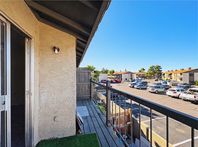 Building Photo - 10820 N 16th Ave