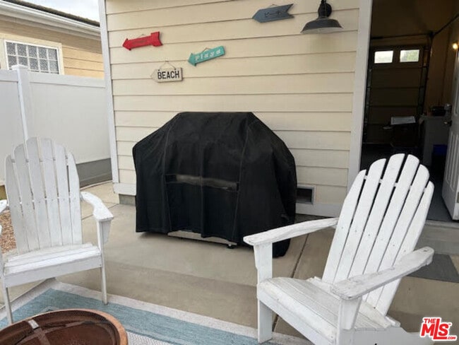 Building Photo - 182 Comanche