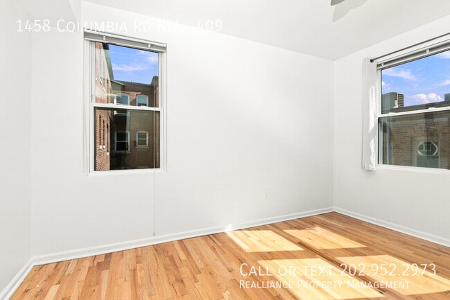 Building Photo - 1458 Columbia Rd NW