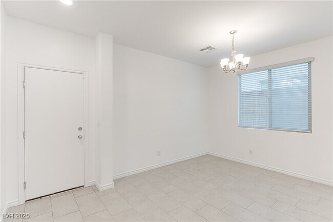 Building Photo - 12333 Silvana St