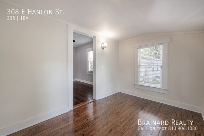 Building Photo - 308 E Hanlon St