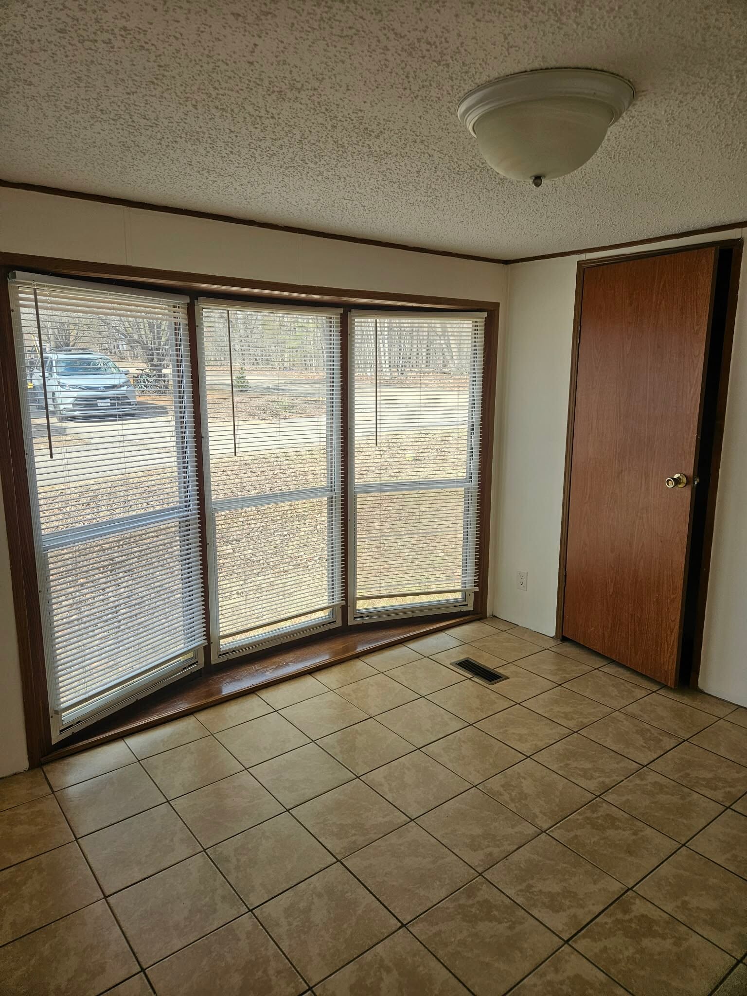 Building Photo - 1087 Hibiscus Rd