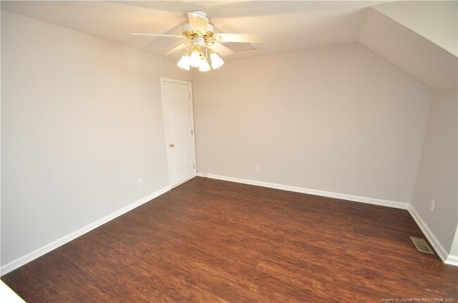 Building Photo - 402 Knightsborough Way