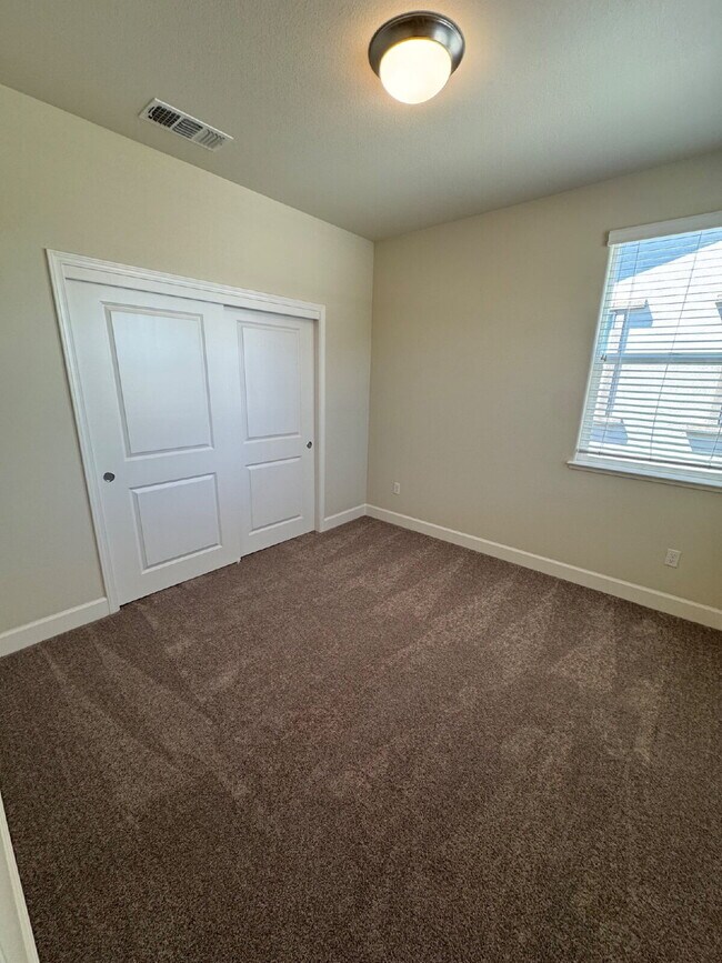 Building Photo - Freshly Painted 4 Bedroom Home with 3-Car Garage in Brentwood