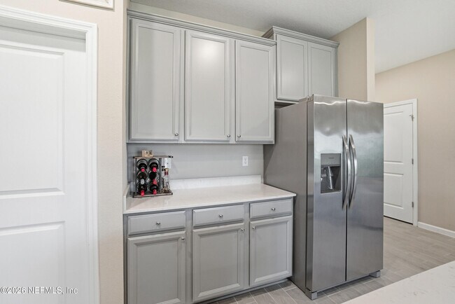 Building Photo - 75435 Sunberry Dr