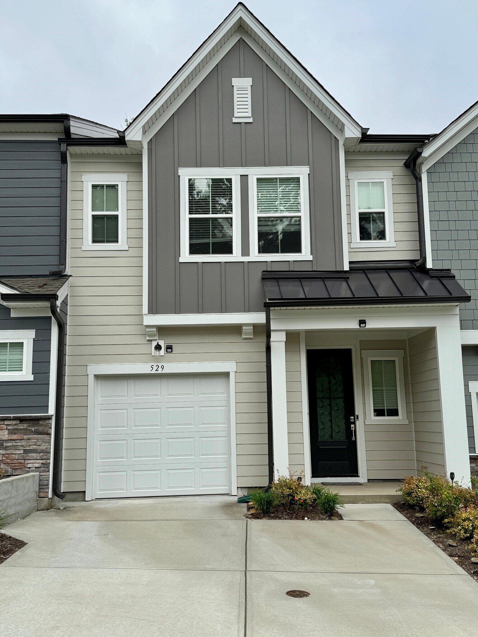 Building Photo - 529 Madison Falls Ct
