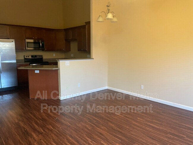 Building Photo - 5014 Everett St