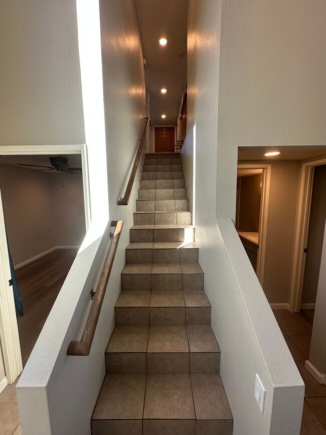 Building Photo - 2BR/1.5BA 2-story condo in El Cajon, gated community with sparkling pool, 2 car attached garage, ...