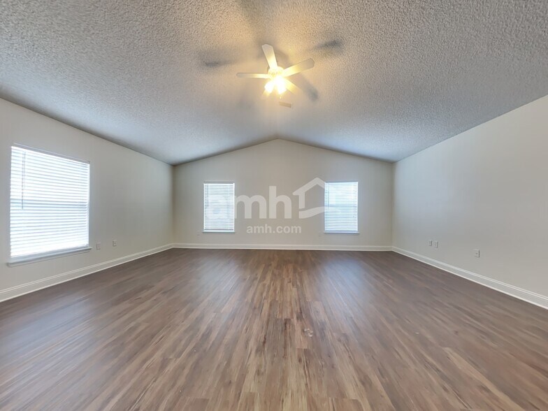 Building Photo - 9140 Raptor Drive