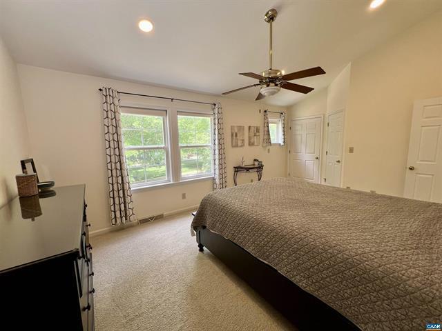 Building Photo - 3210 Gateway Cir