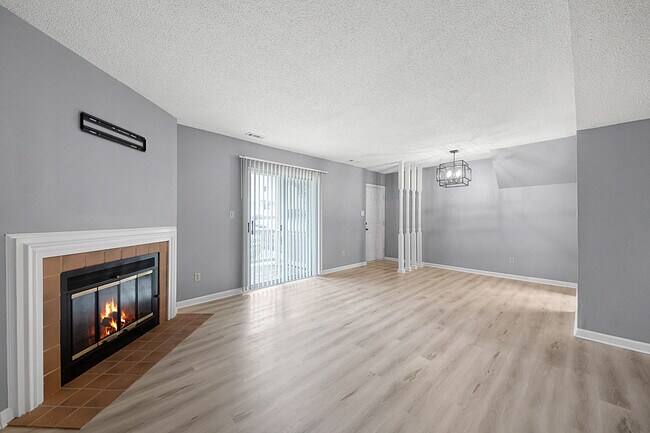 Building Photo - 8912 Cardinal Terrace